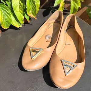 Guess, BALLERINA style slip ons